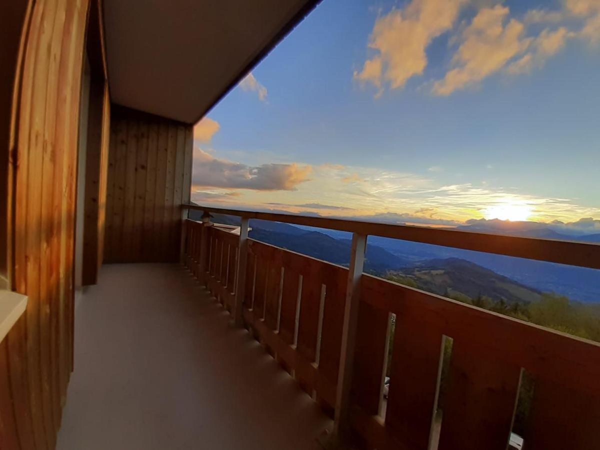 Prapoutel Apartamento